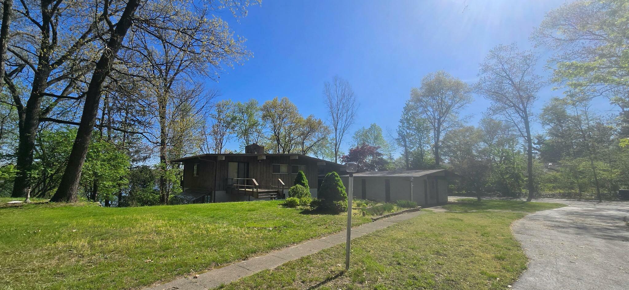 816 Browns Lake Road  Jackson MI 49203 photo
