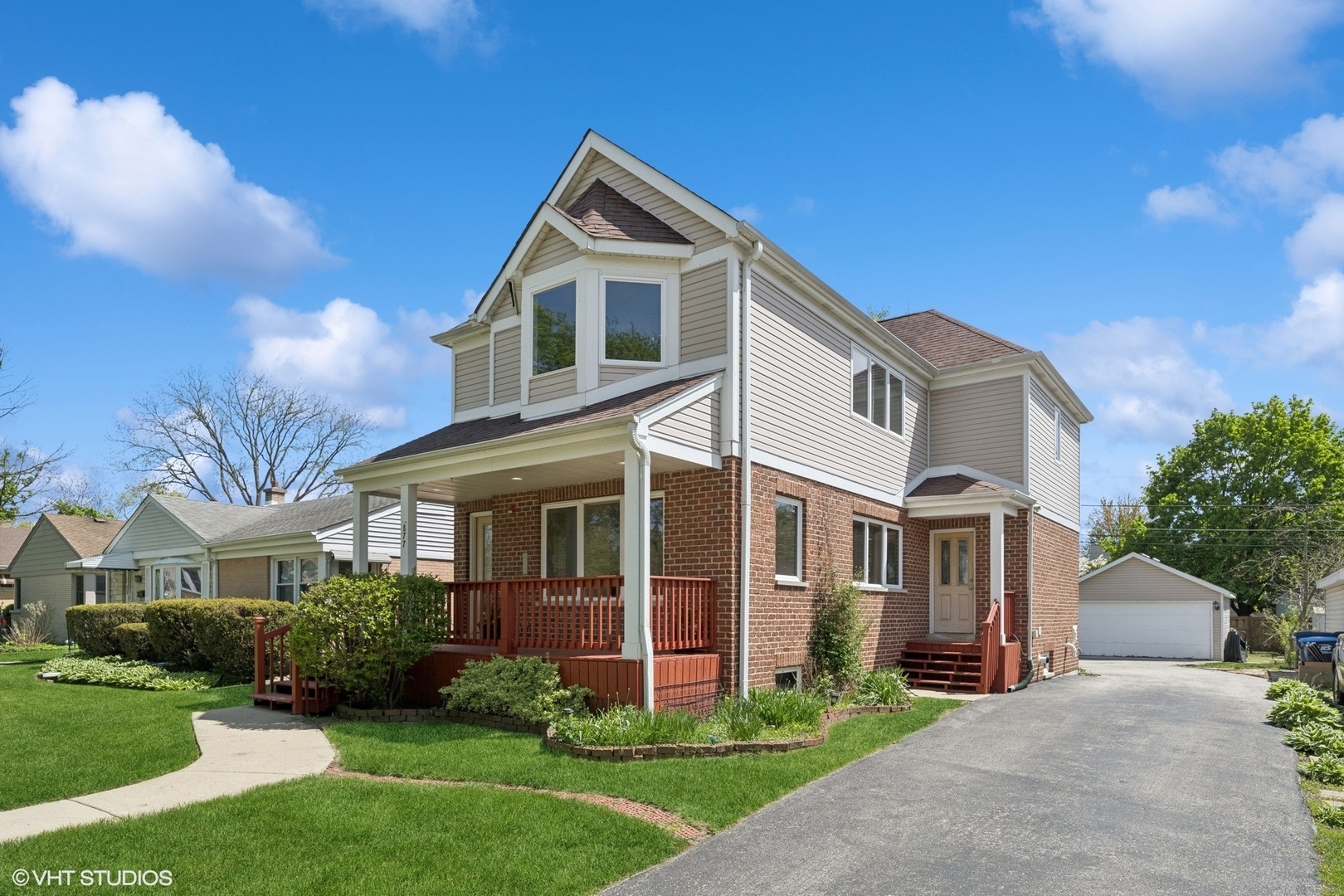 877 Hollywood Avenue  Des Plaines IL 60016 photo