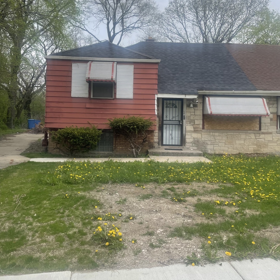 Property Photo: 9713 S Oglesby Avenue IL 60617