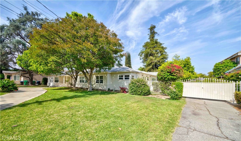 Property Photo:  1850 S 2nd Avenue  CA 91006 