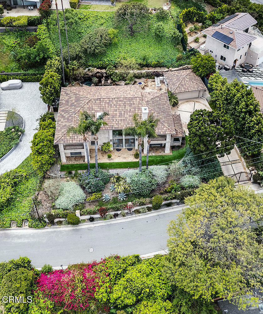 Property Photo: 15450 Briarwood Drive CA 91403