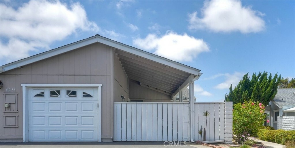 Property Photo: 4273 Spoon Bill Way CA 92057