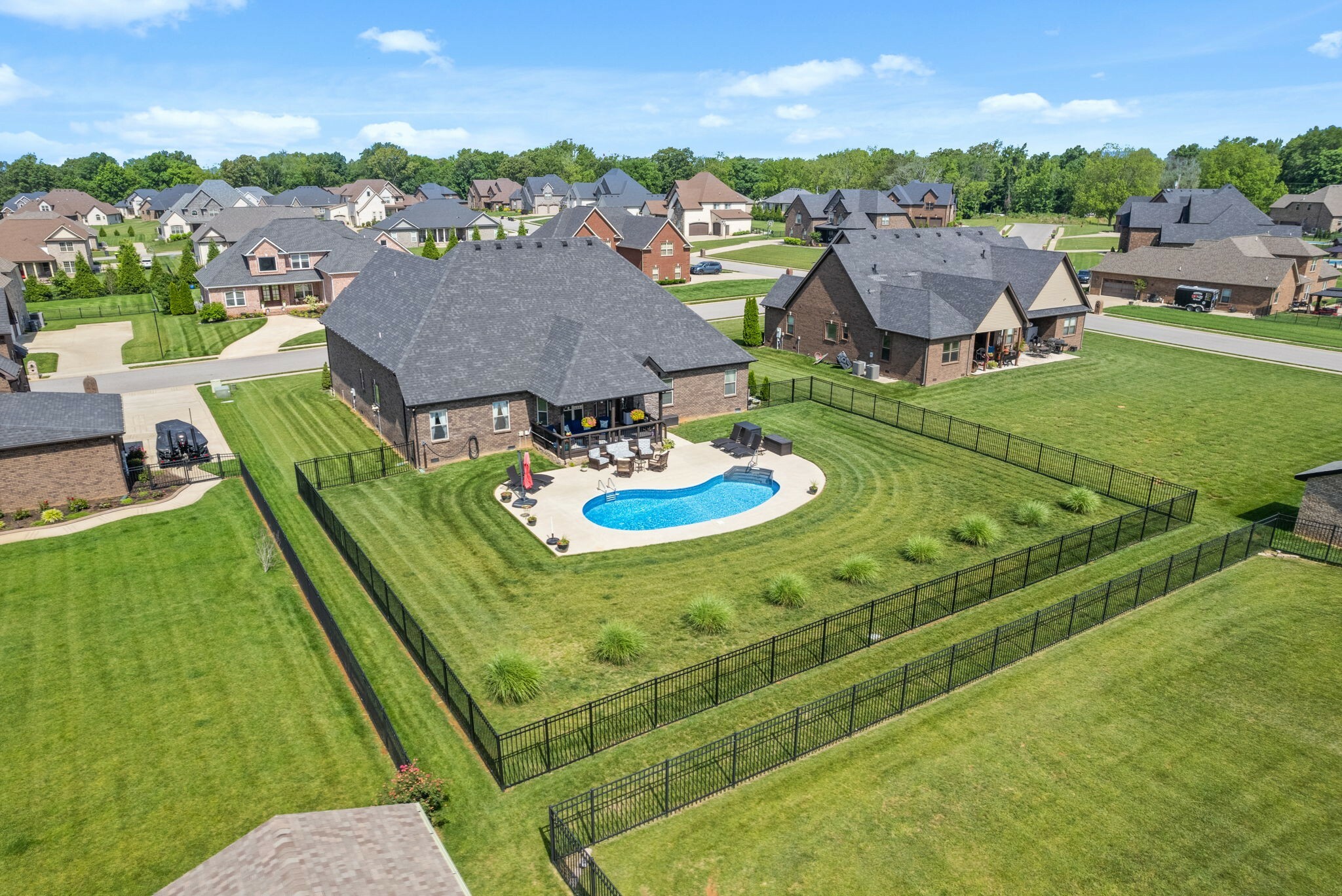 Property Photo: 2984 Hartley Dr TN 37043