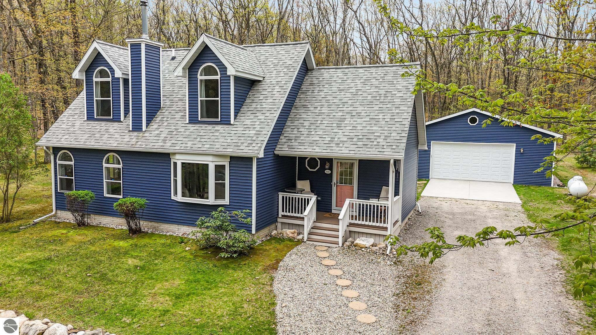 4480 Mockingbird Circle  Farwell MI 48622 photo