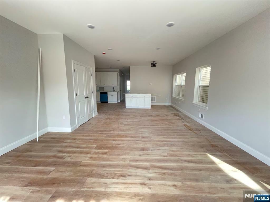 Property Photo:  486 19th Street 1  NJ 07103 