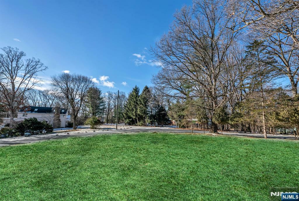 Property Photo: 32 Brookside Drive NJ 07458