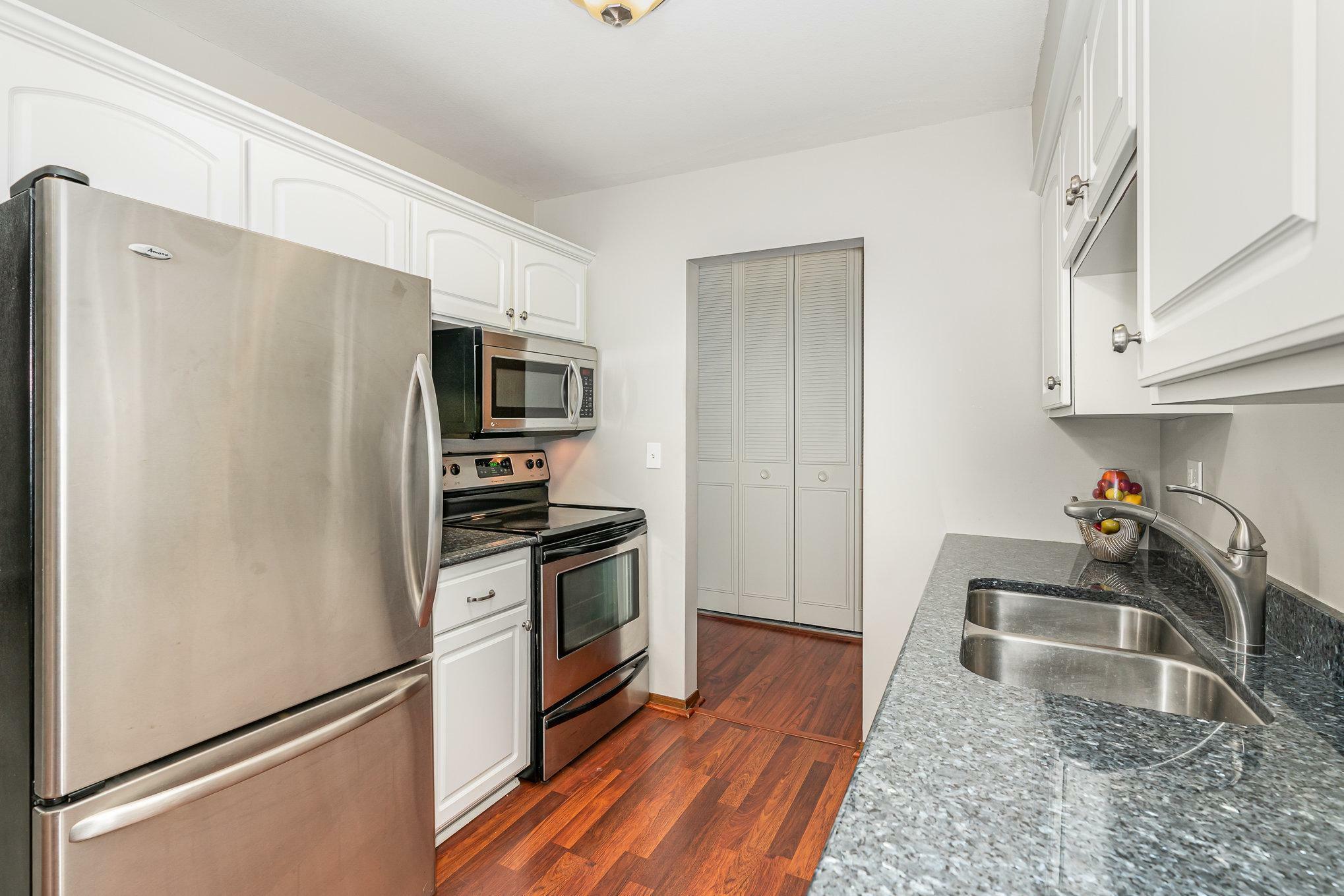Property Photo: 6415 York Avenue S 105 MN 55435