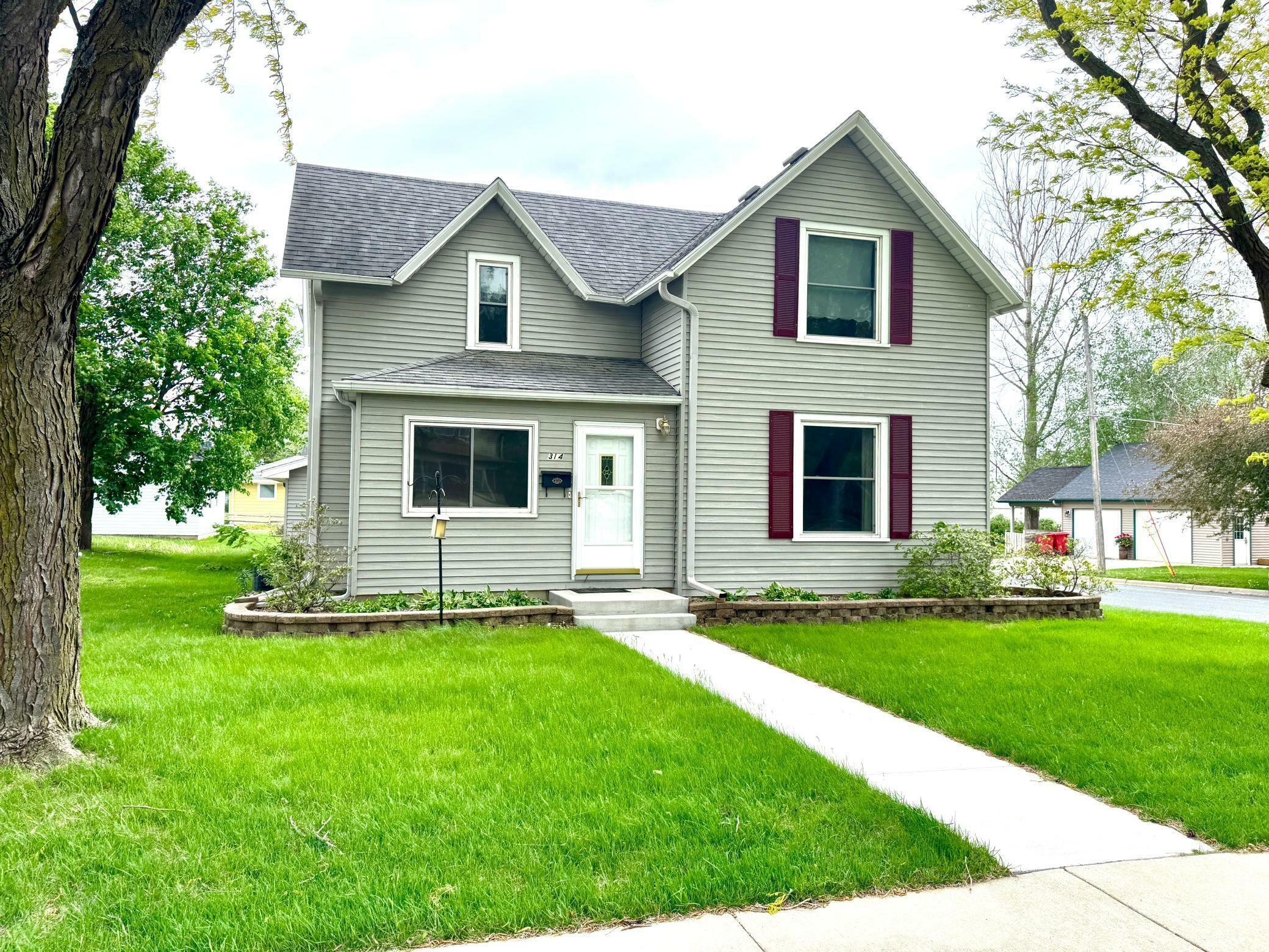 Property Photo: 314 2nd Street SW MN 55976