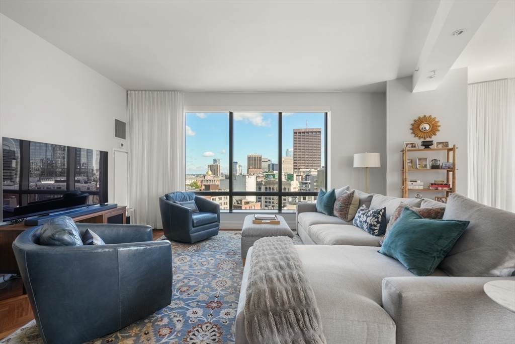 Property Photo: 1 Avery St 19D Furn MA 02111