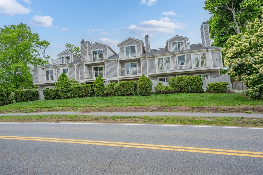 Property Photo:  925 Main St 3  MA 02635 