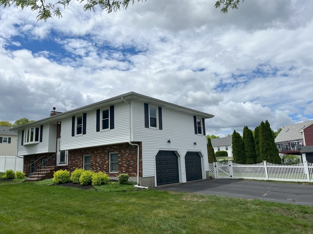 Property Photo: 15 Janet Ln MA 01960