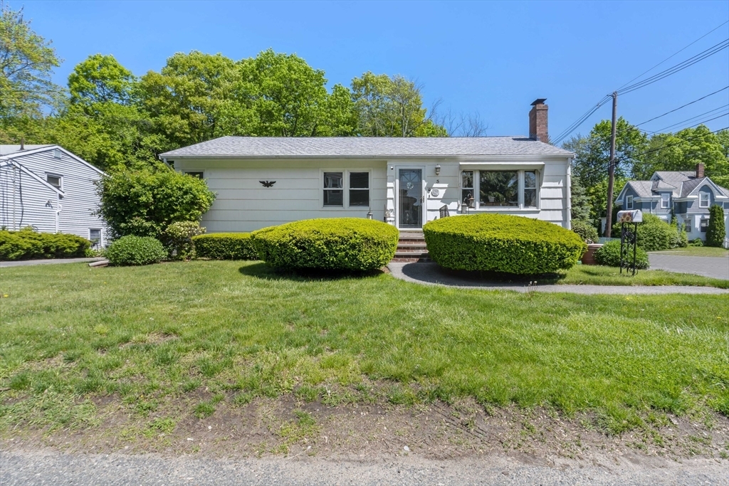 Property Photo: 3 Moraine Pl MA 02301