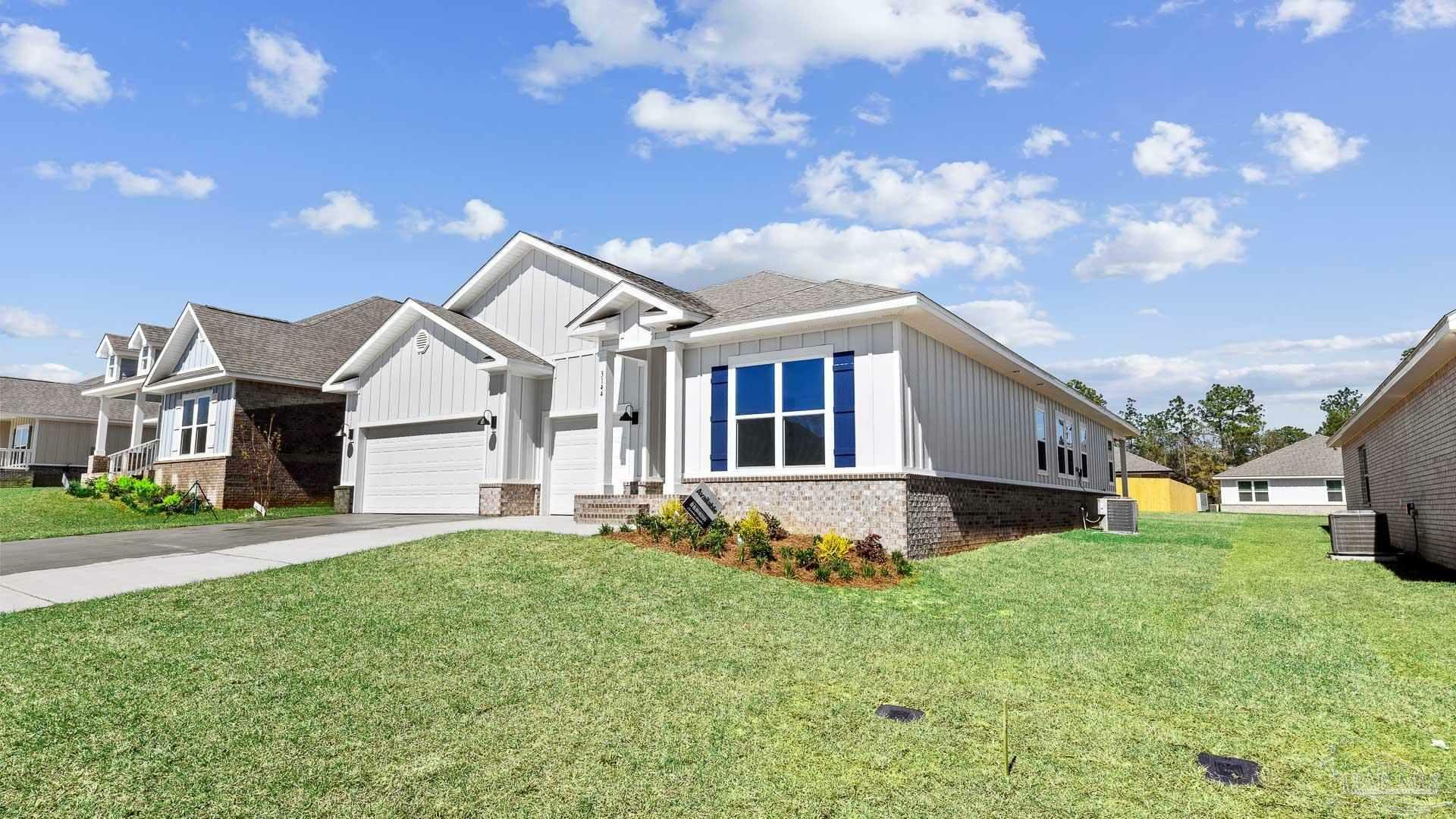 Property Photo: 3076 Silver Maple Dr FL 32533