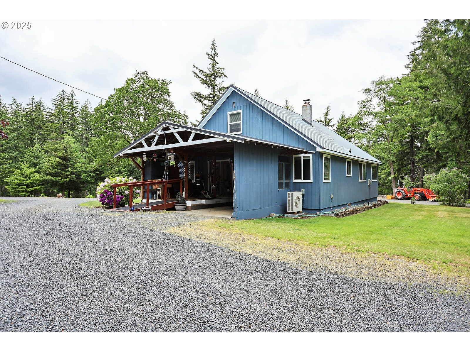 Property Photo:  1935 Huskey Rd  OR 97040 