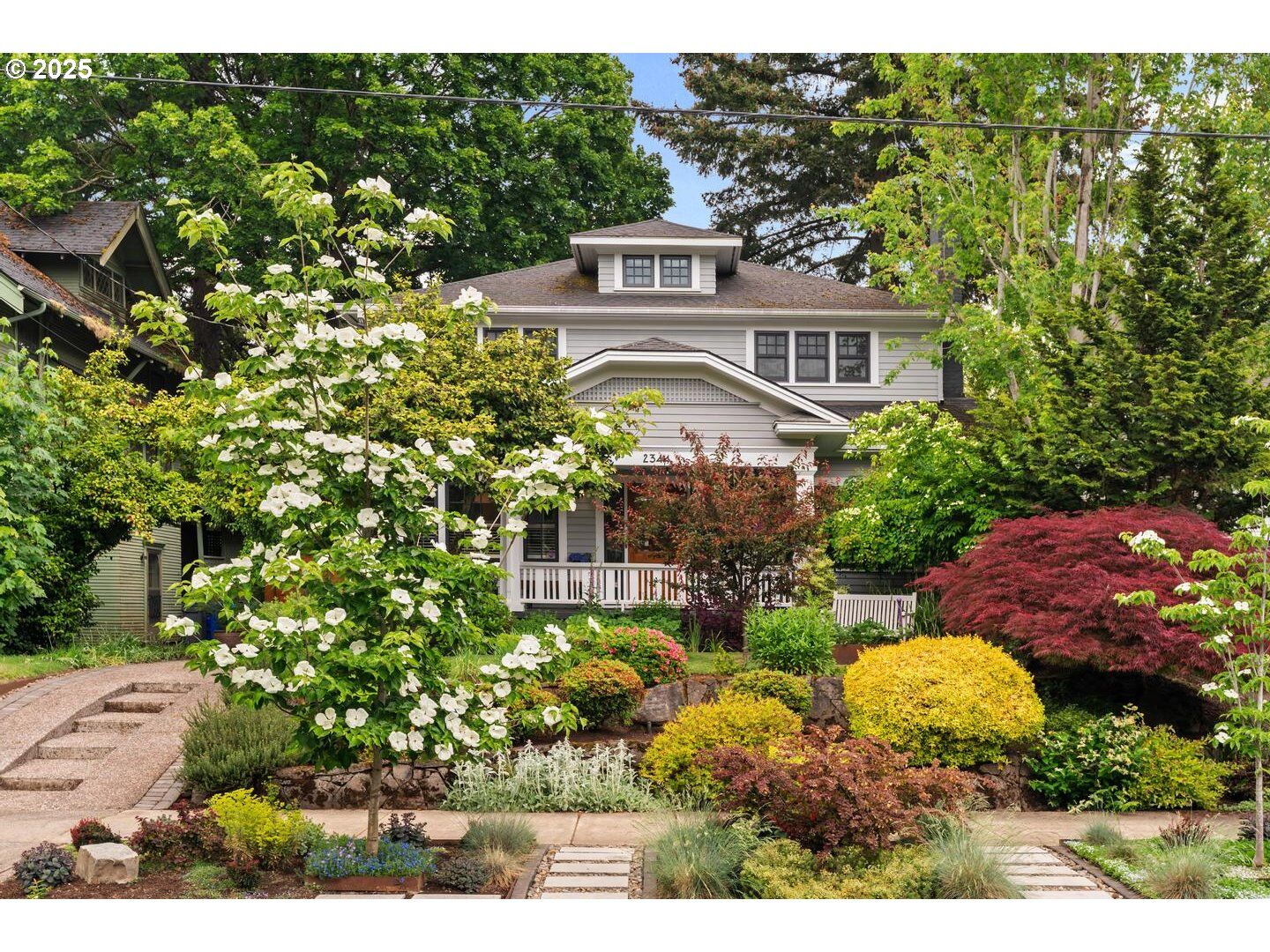 Property Photo: 2344 NE 24th Ave OR 97212