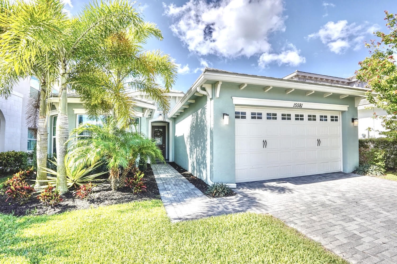 Property Photo: 15581 Goldfinch Circle FL 33470