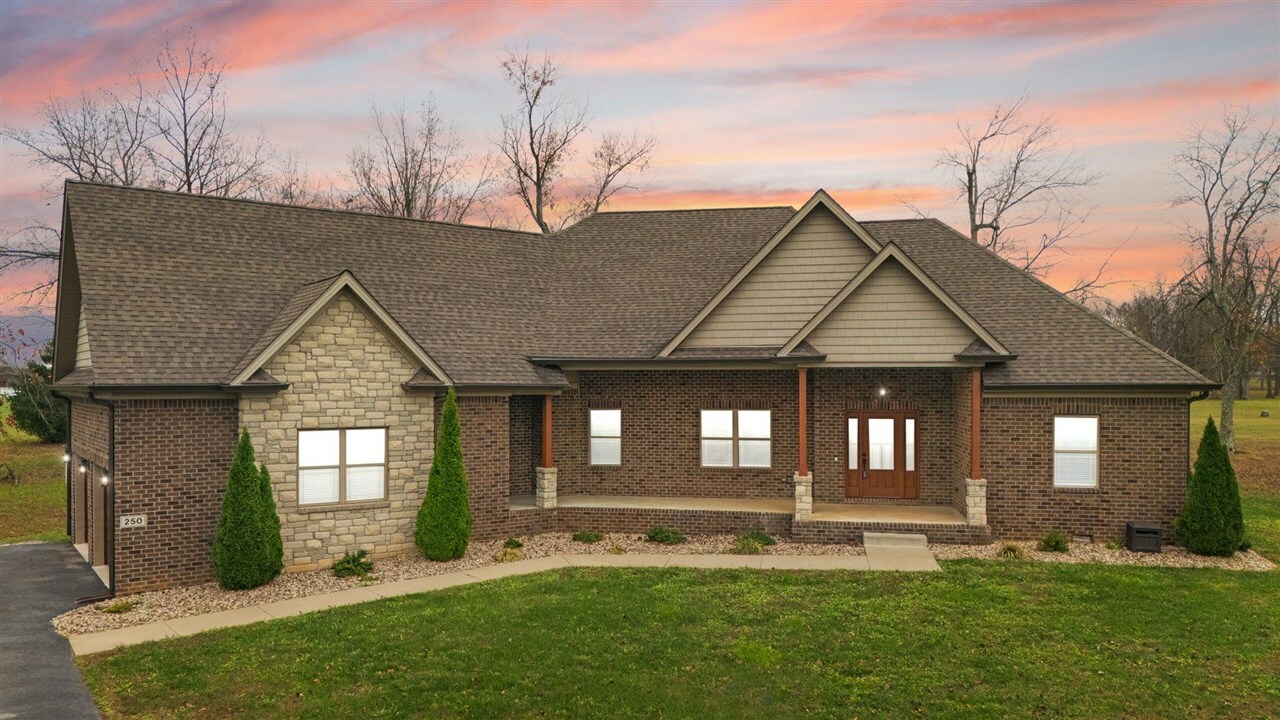 Property Photo:  250 Lauren Way  KY 42171 