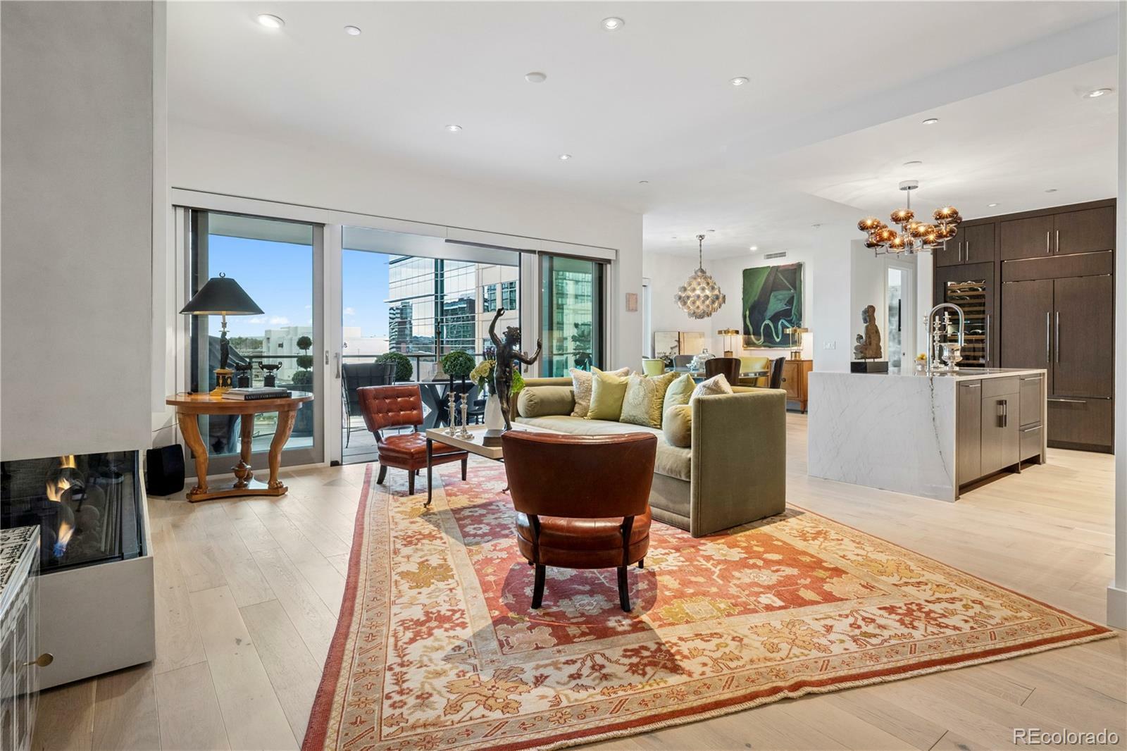 Property Photo: 155 Steele Street 418 CO 80206
