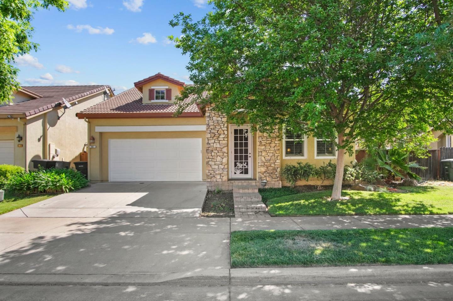 Property Photo: 561 Branding Iron Street CA 95361