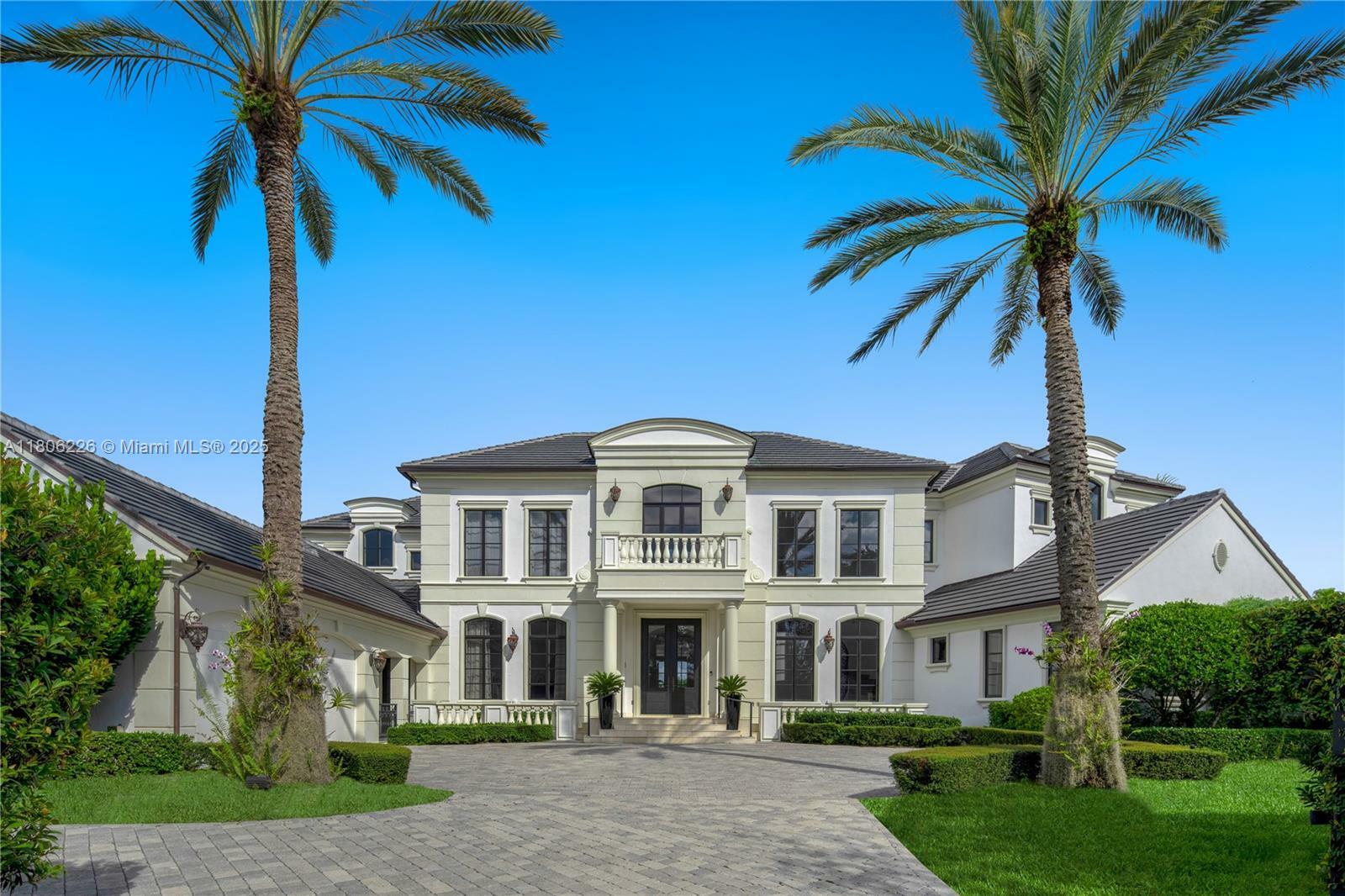 Property Photo: 9320 Gallardo St FL 33156