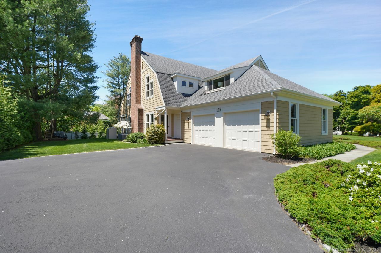 Property Photo:  7 Sherwood Farms Lane  CT 06880 