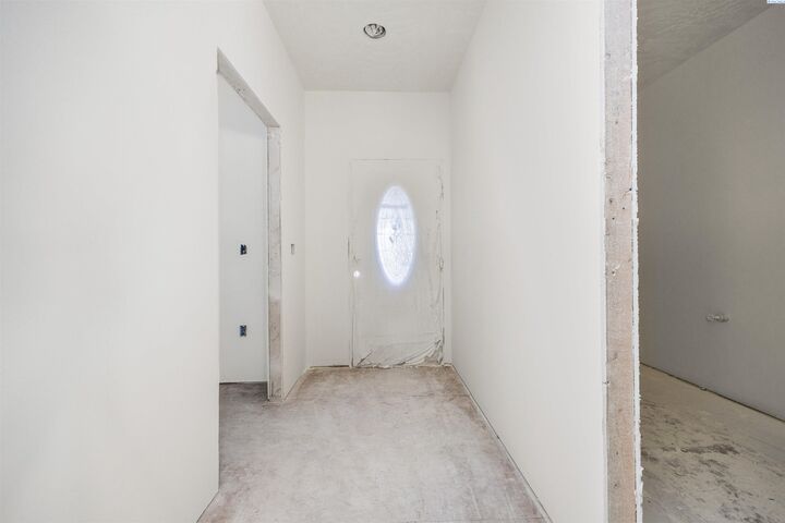 Property Photo: 205505 E Finley Rd WA 99337
