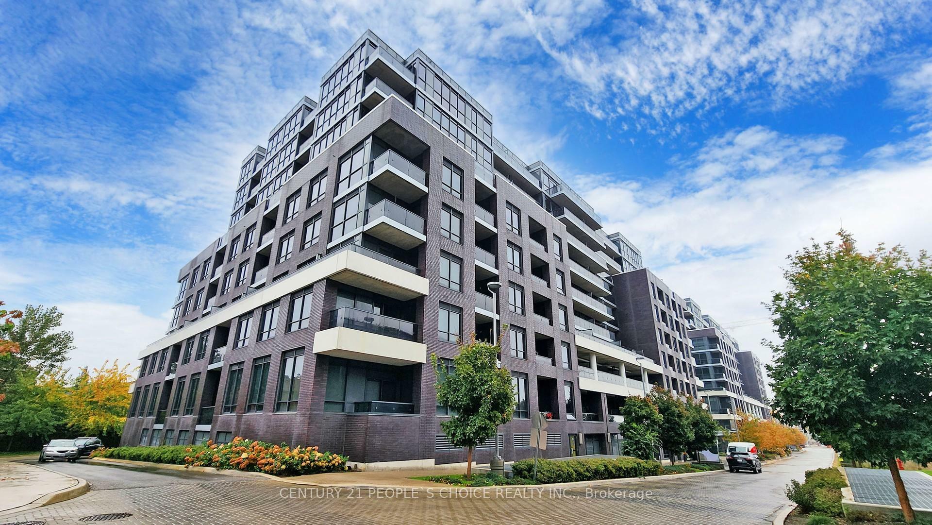 Property Photo:  26 Gibbs Road 827  ON M9B 0E3 