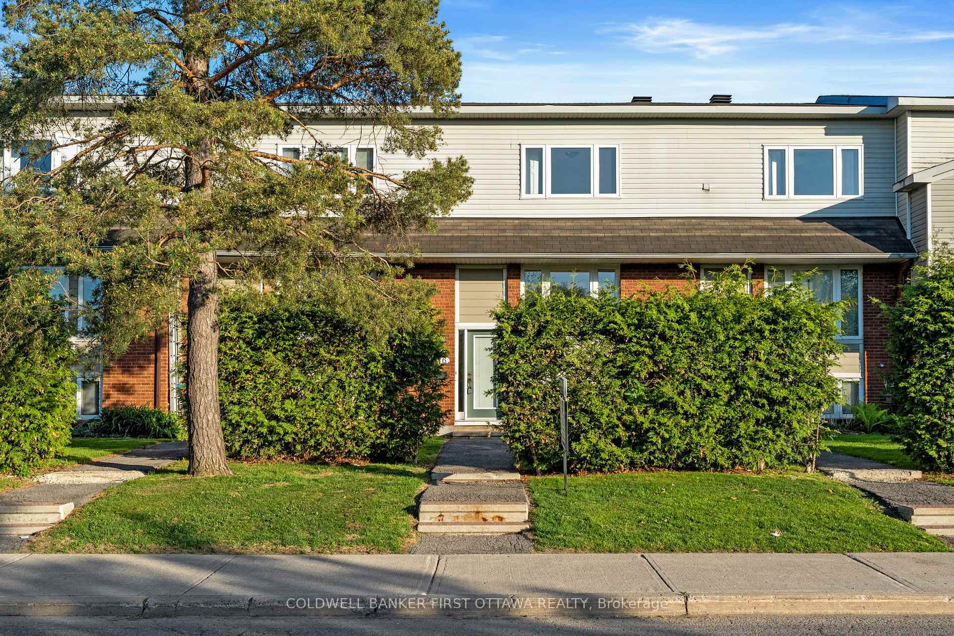 Property Photo: 106 Monterey Drive ON K2H 7A8