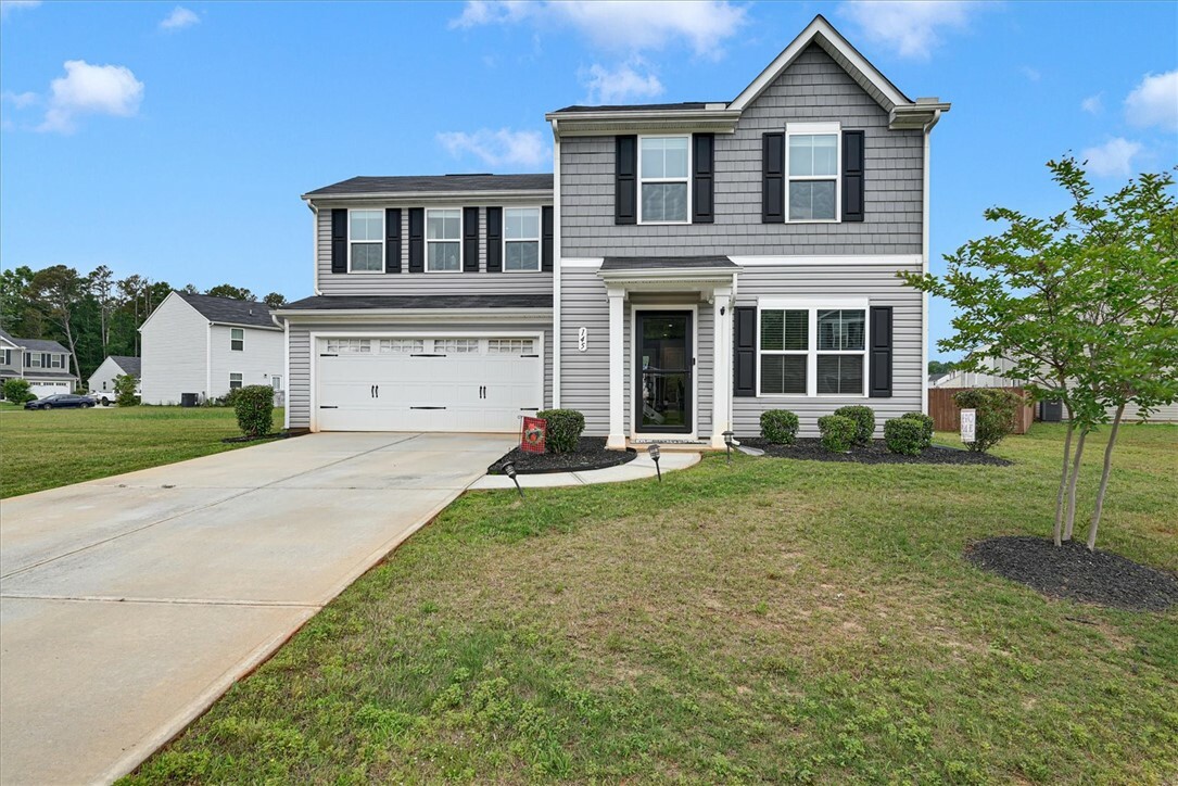 Property Photo: 145 Queens Mill Court SC 29670