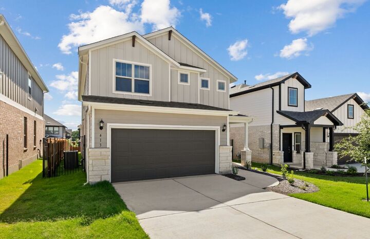 Property Photo: 413 Bristlecone Bend TX 78642