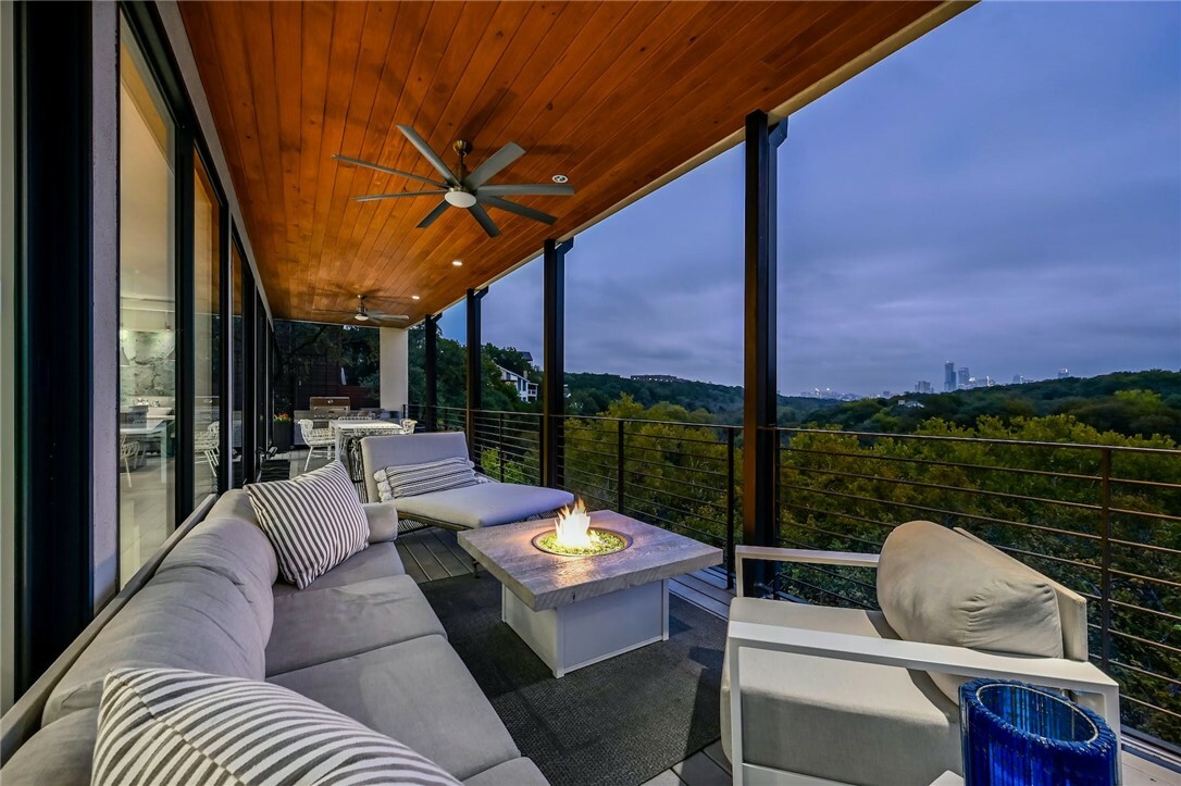1337 Spyglass Drive  Austin TX 78746 photo