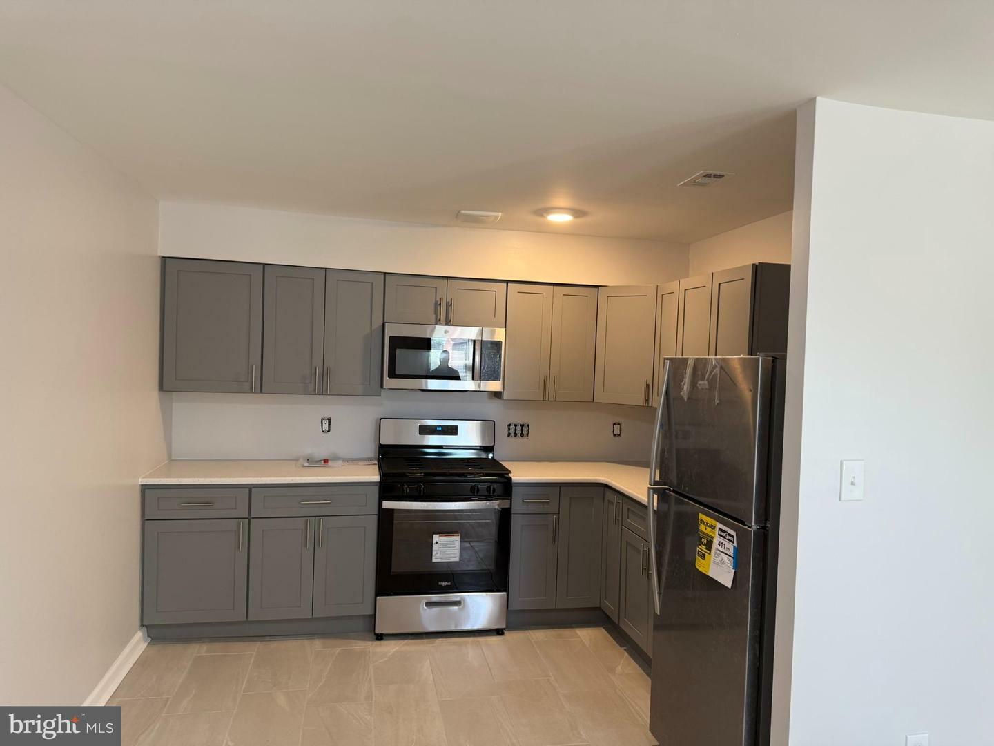 Property Photo: 7028 Lark Place PA 19153