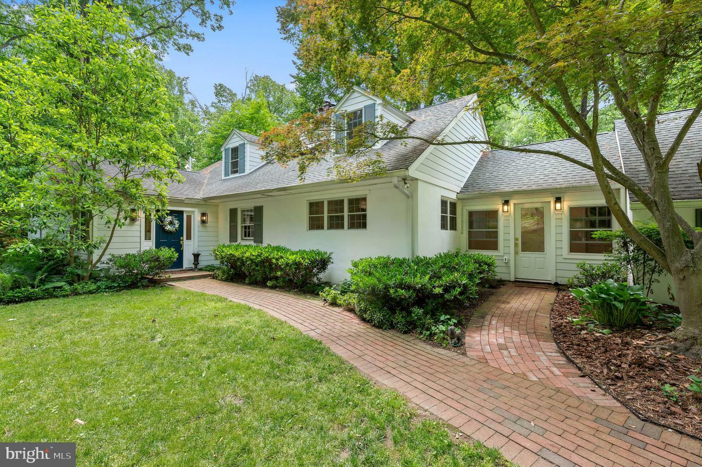 Property Photo: 512 Worthington Road PA 19425