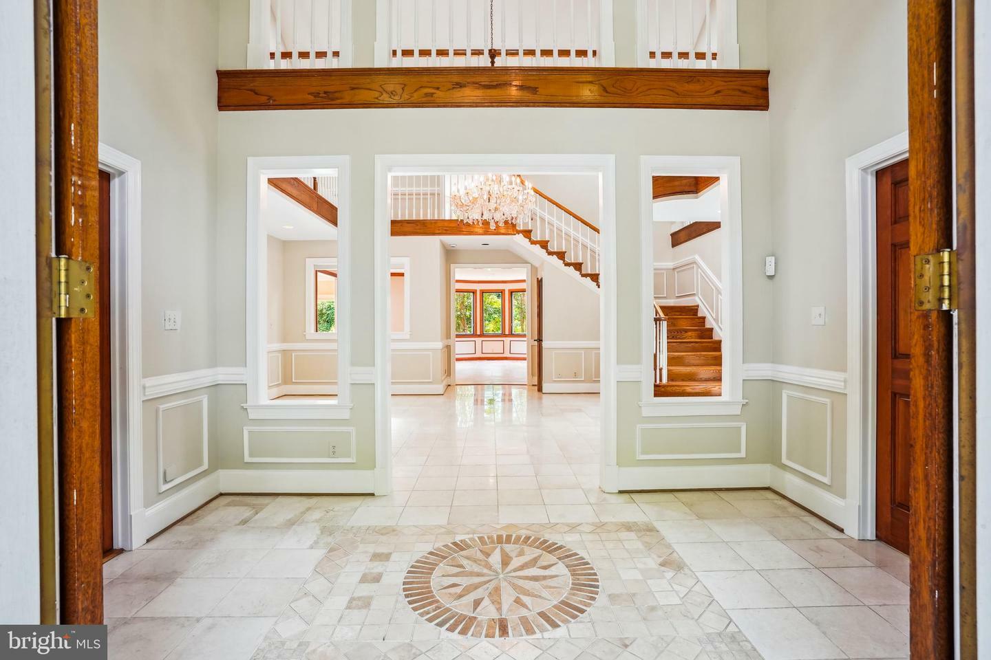 Property Photo: 8005 Glengalen Lane MD 20815