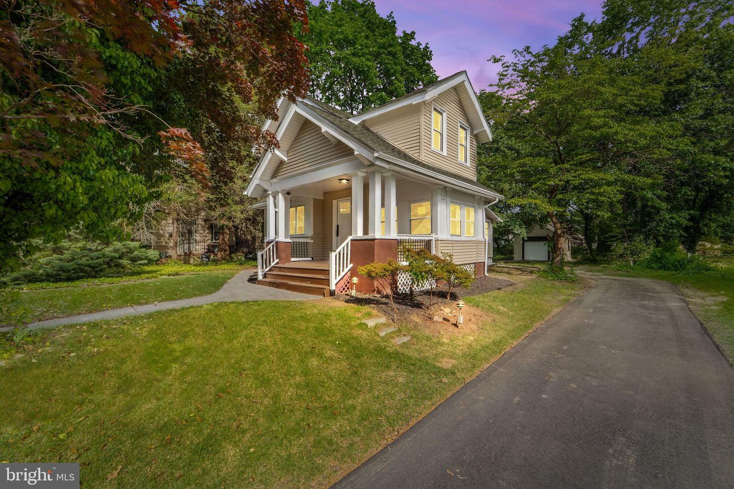 4 E Haddon Avenue  Oaklyn NJ 08107 photo