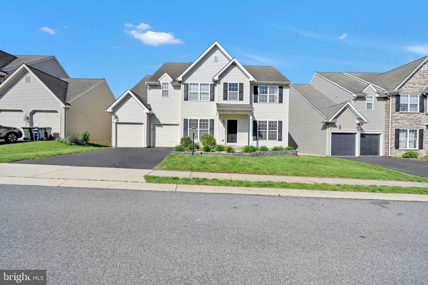 Property Photo: 82 Grayson Avenue PA 17519