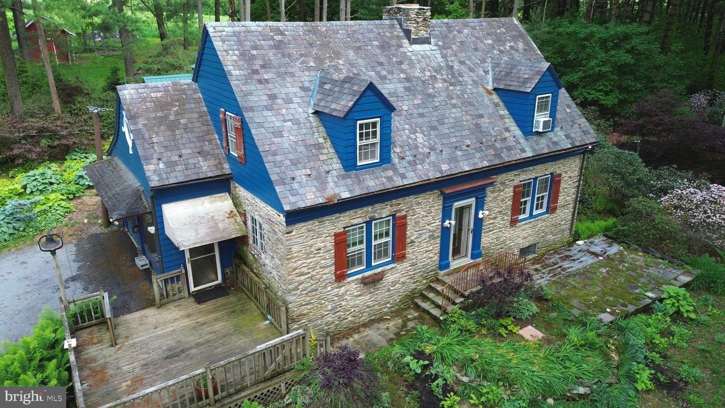 4525 Carlisle Road  Gardners PA 17324 photo