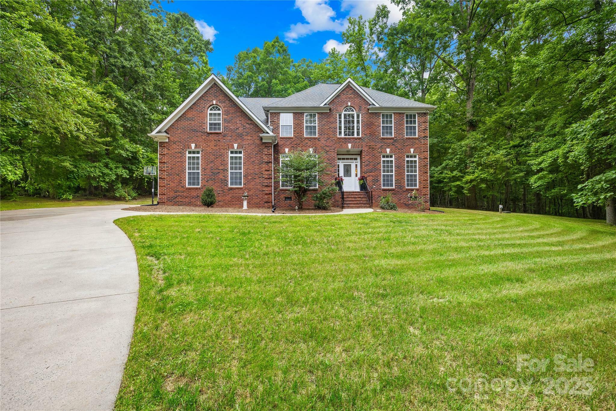 Property Photo: 763 Evans Manor Drive NC 28104