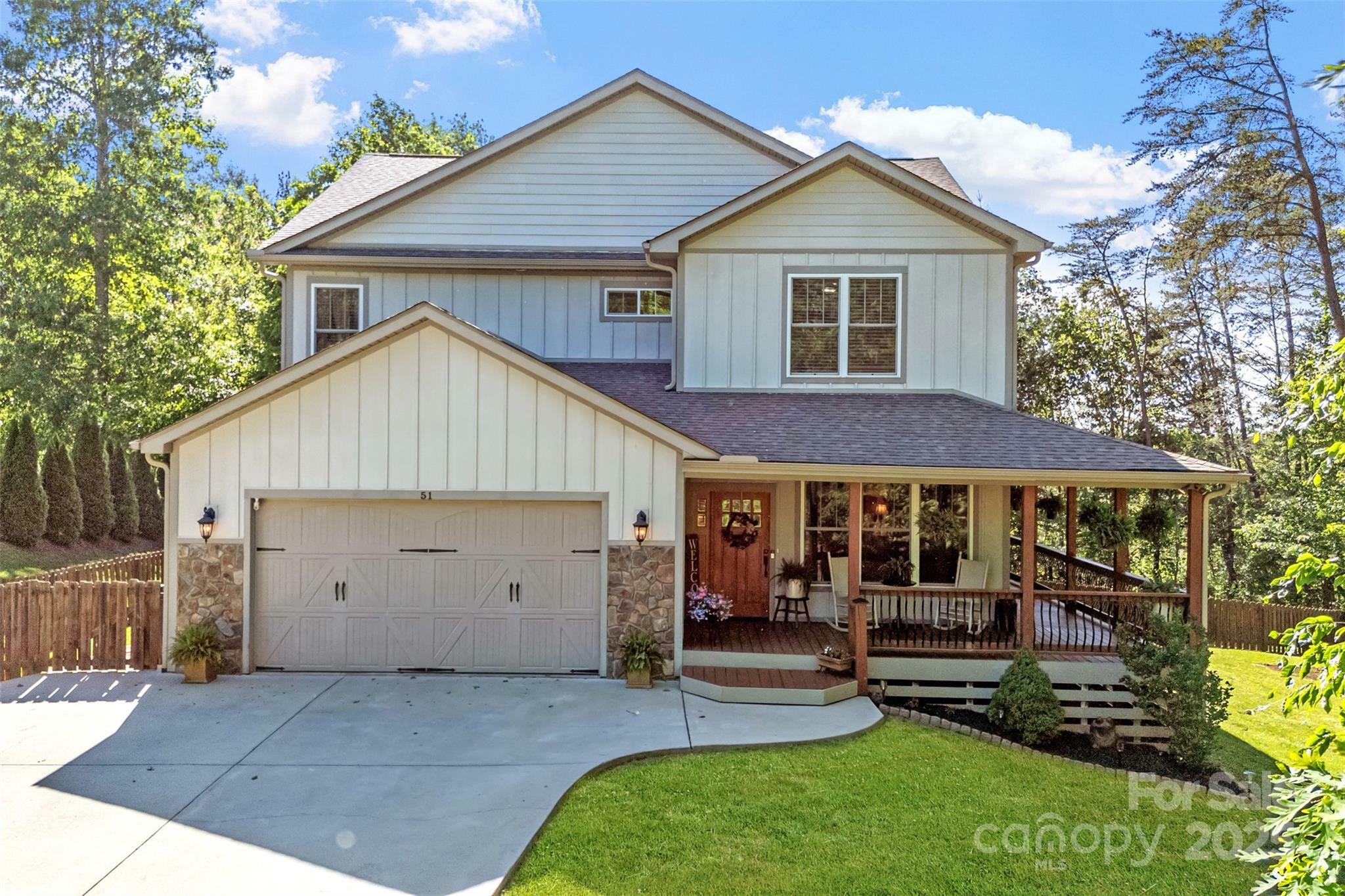 Property Photo: 51 Cherry Ridge Lane NC 28787