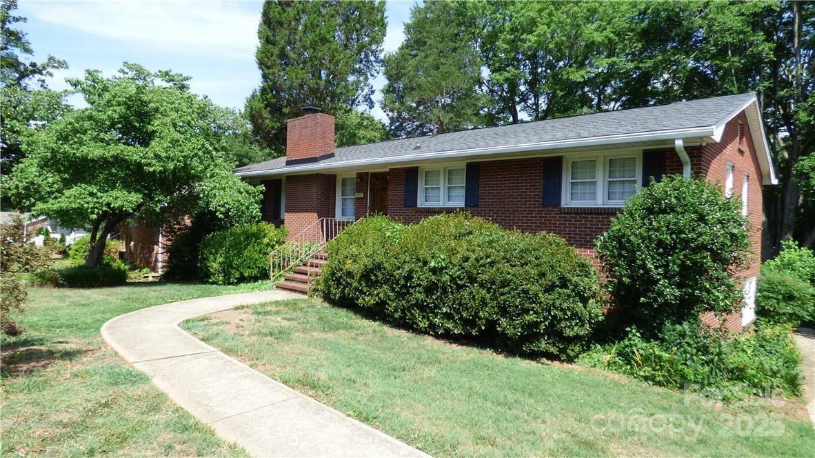 1245 Paddock Circle  Charlotte NC 28209 photo