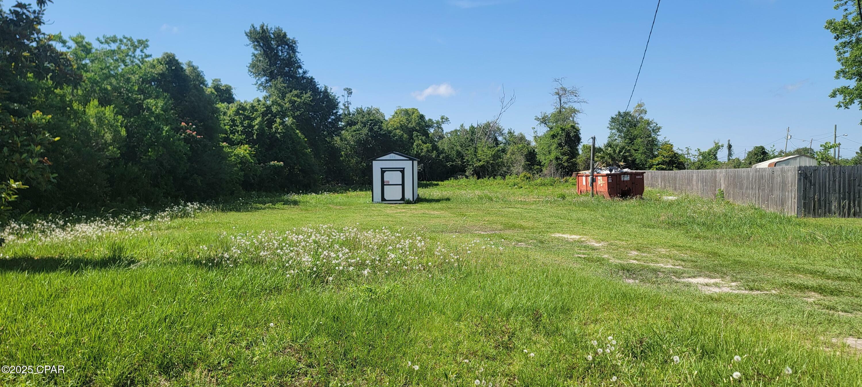 Property Photo: 2209 E 9th Street FL 32401