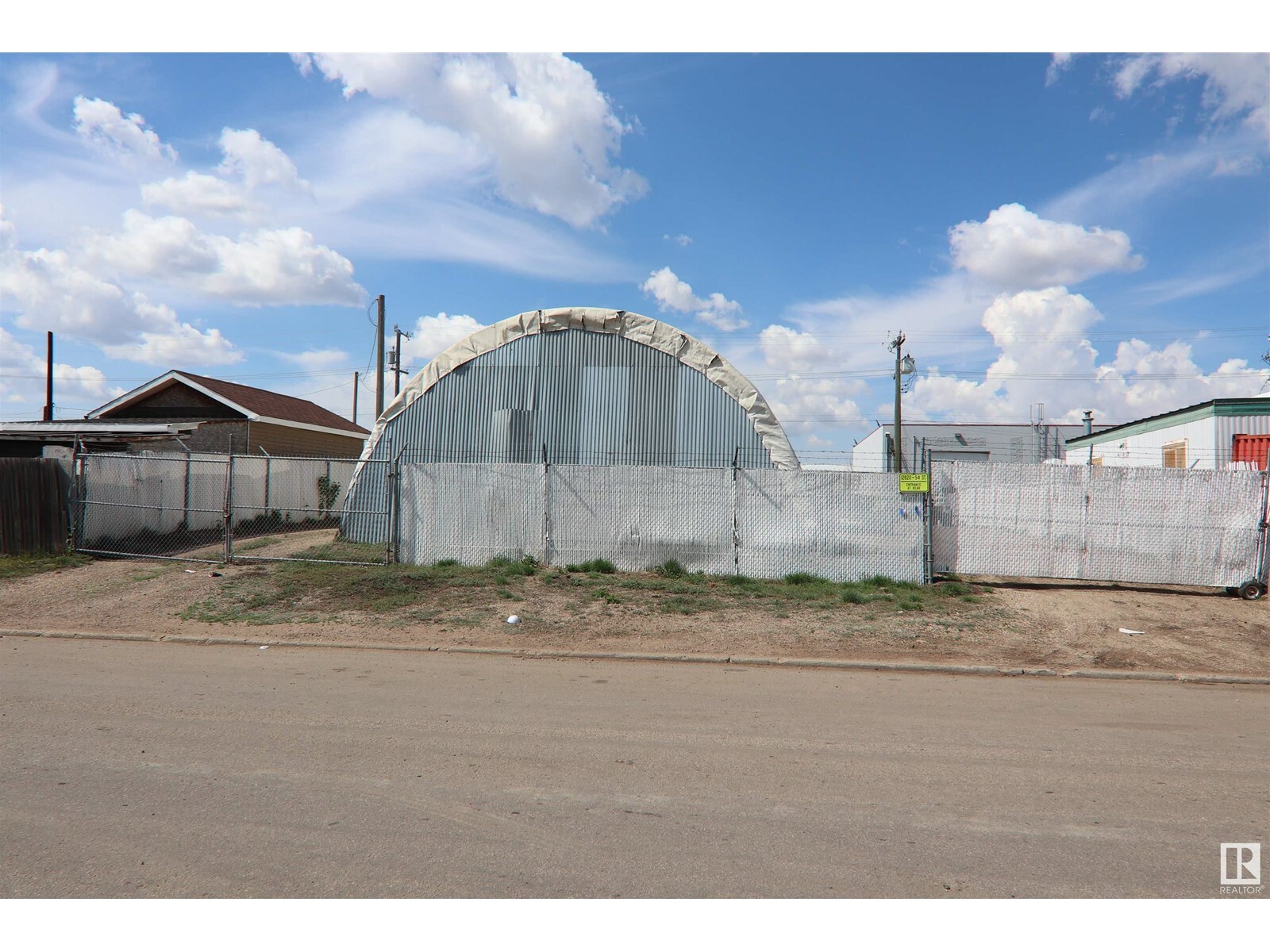 Property Photo: 12820/12024 54 St NW AB T5A 0A4