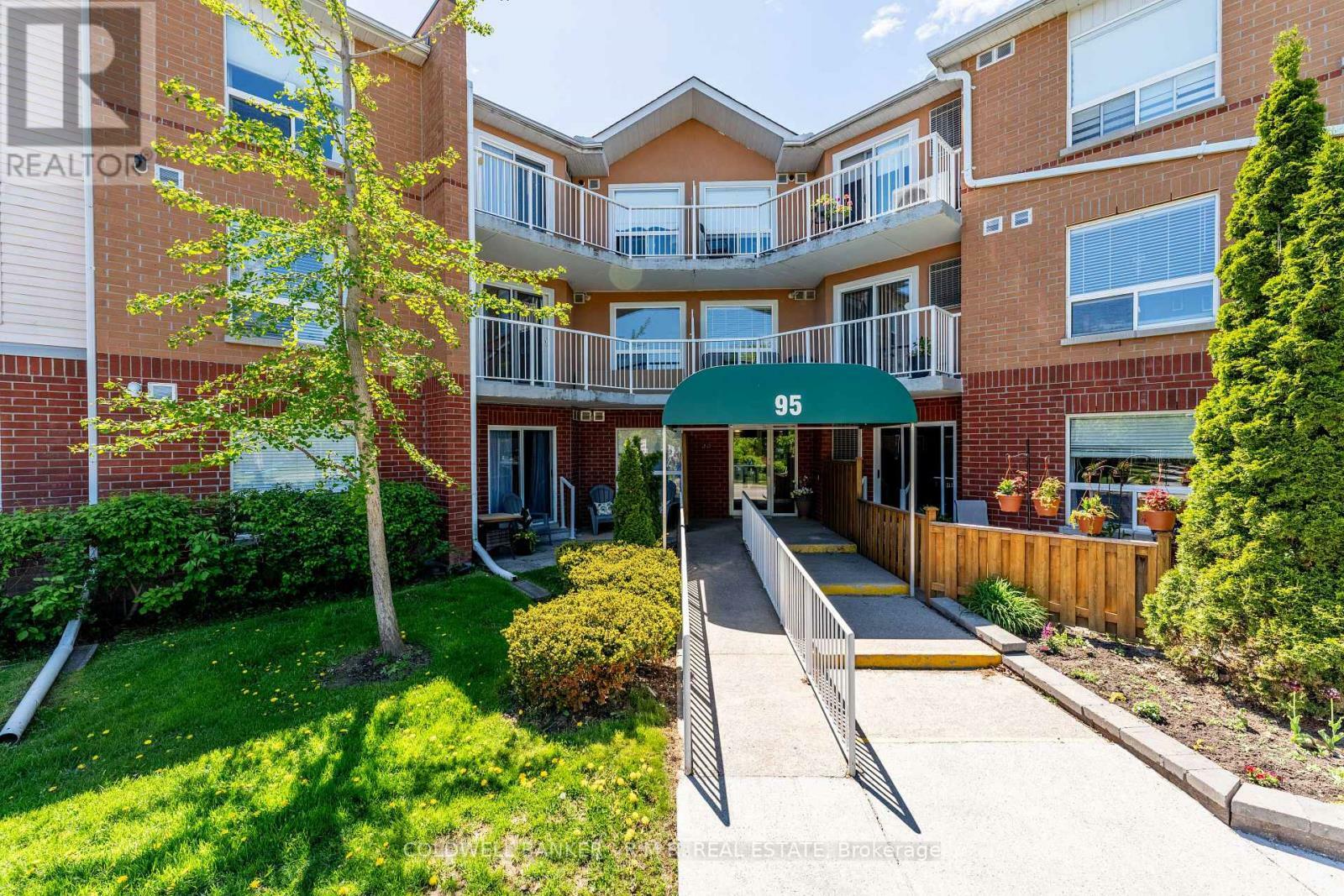 Property Photo: 95 Wellington Street 313 ON L1C 5A1