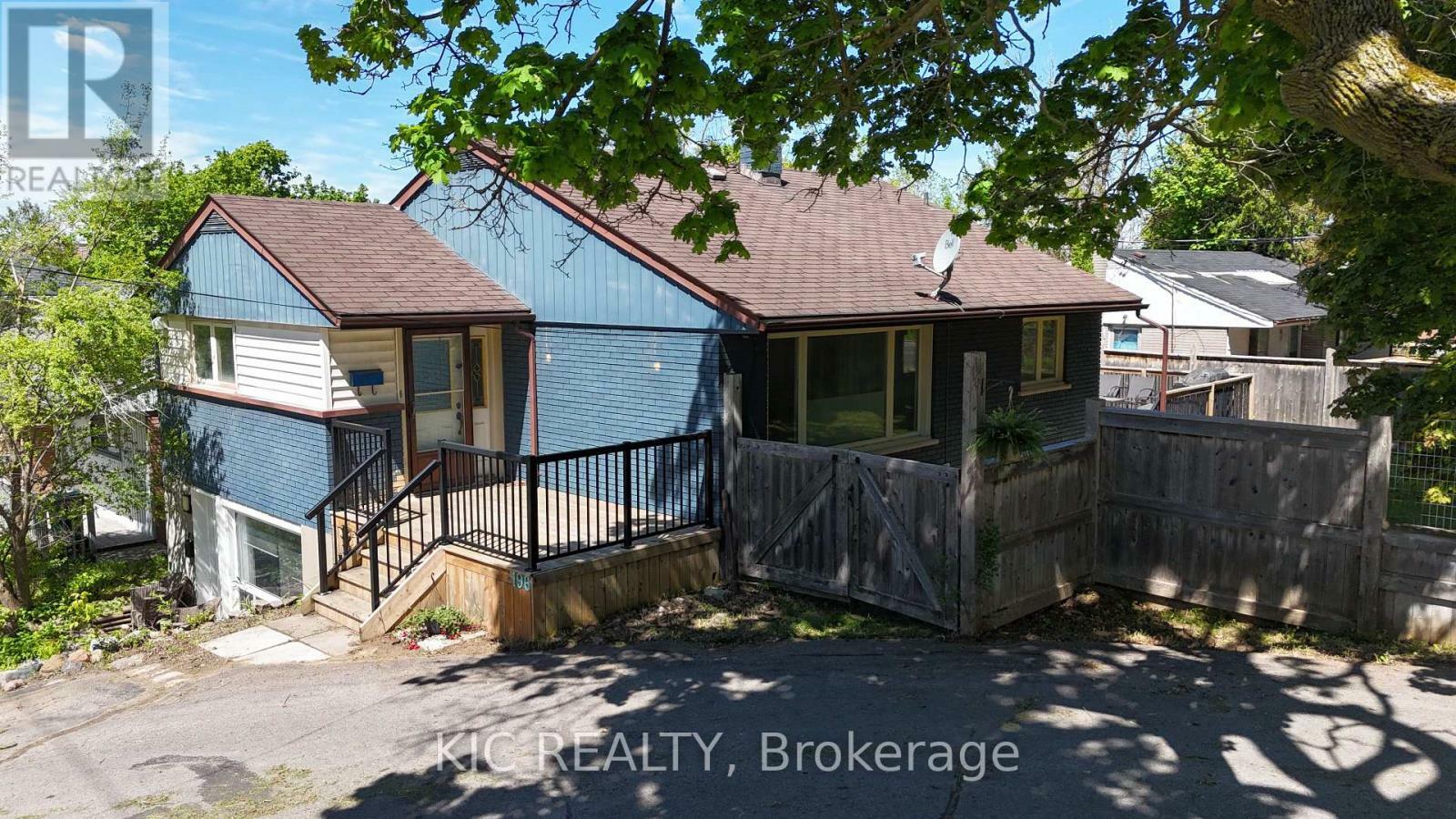 Property Photo:  196 Hunter Street East  ON K9H 1G8 