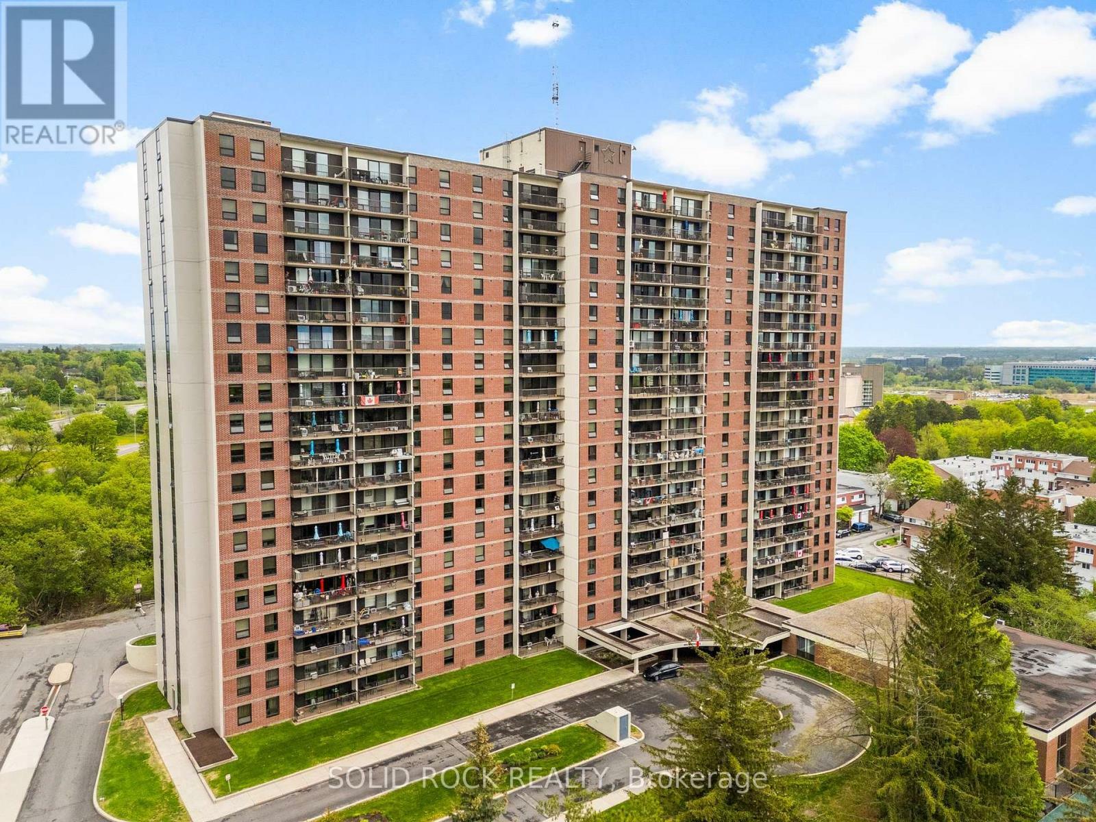 Property Photo: 665 Bathgate Drive 1603 ON K1K 3Y4