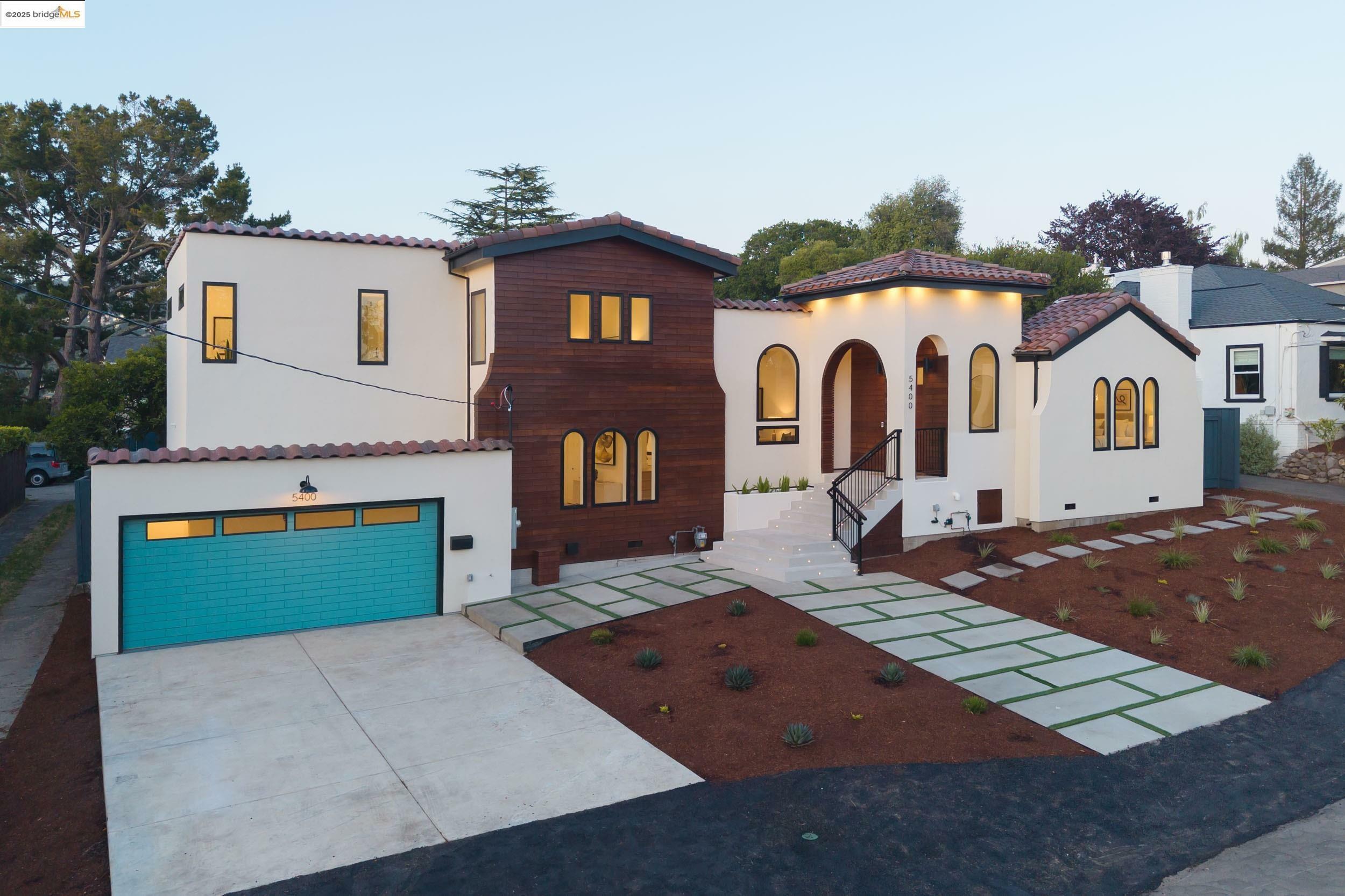 Property Photo: 5400 Proctor Ave CA 94618