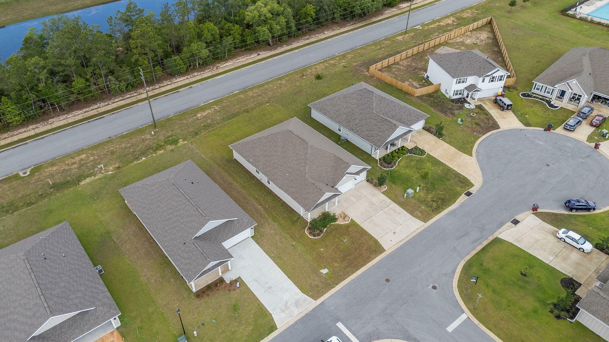 Property Photo: 608 Champ Trail FL 32539
