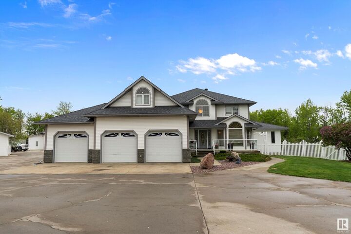 Property Photo: 397 52458 Range Road 223 AB T8A 5V1