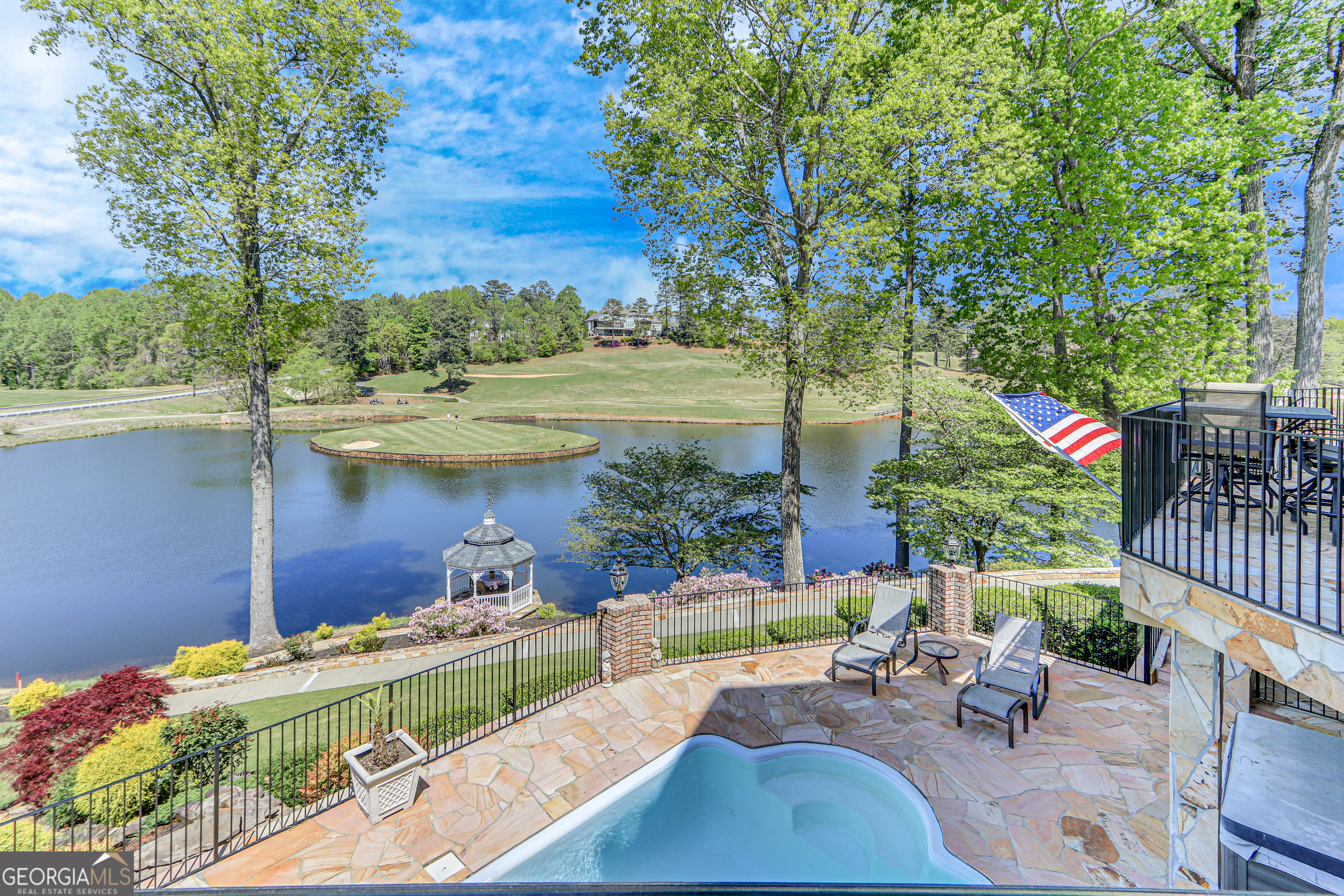 Property Photo: 4613 Blakeford Court GA 30542