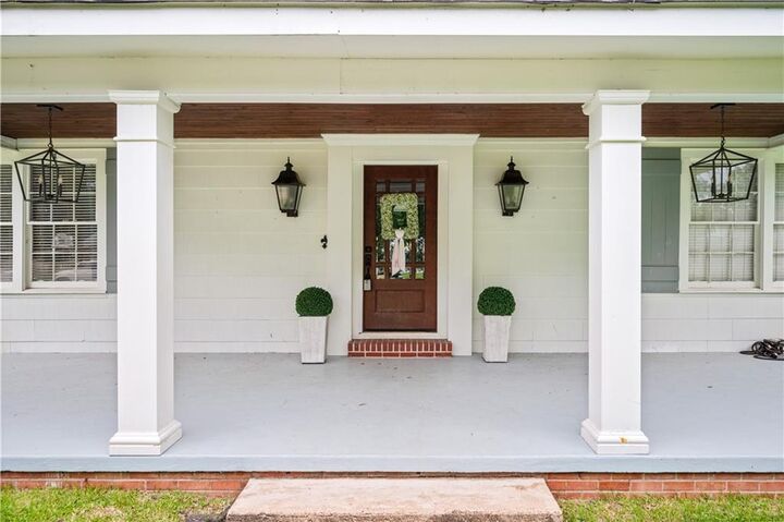 Property Photo:  1131 Caddo Street  LA 71454 